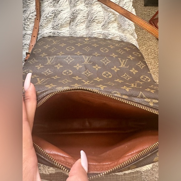 Louis Vuitton Brown Crossbody Bag - Picture 3 of 12